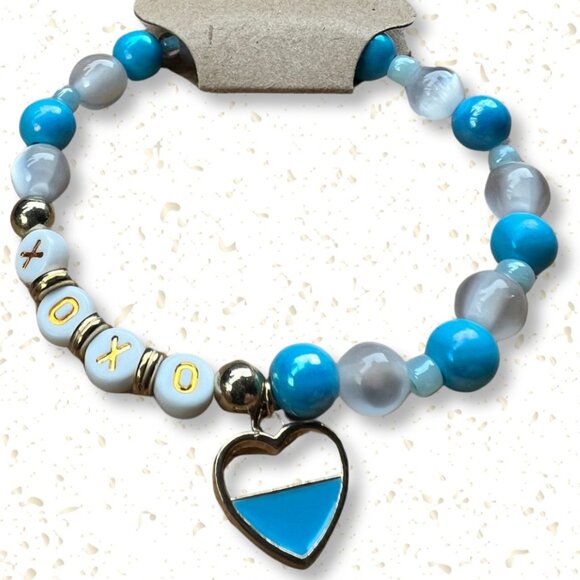 Blue and White Glass Beaded Stretchy Bracelet with Gold Accents, Heart Charm - Picture 1 of 2